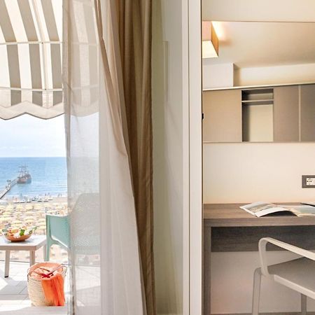 Hotel Delle Mimose Lido di Jesolo Exterior foto
