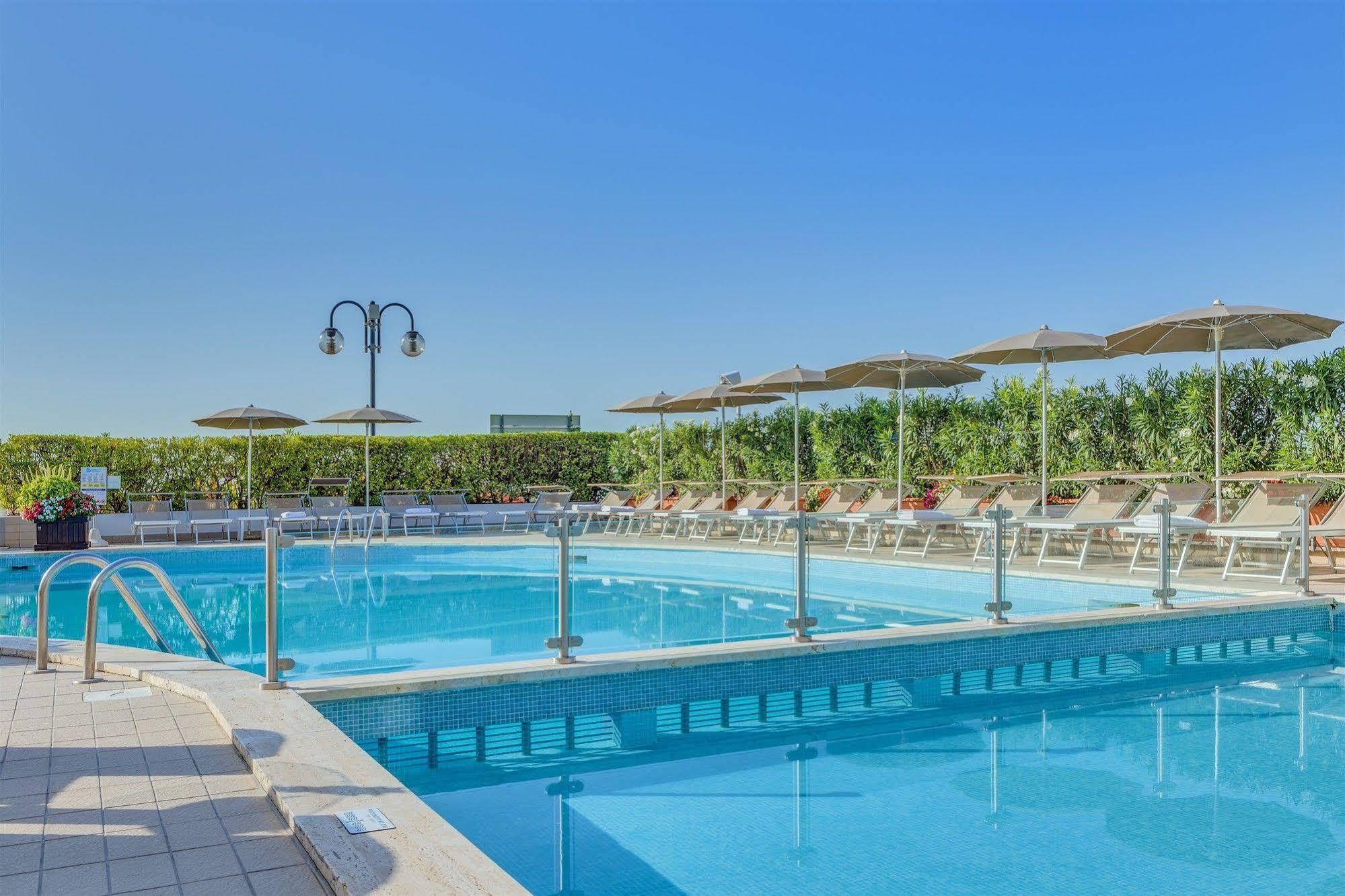 Hotel Delle Mimose Lido di Jesolo Exterior foto