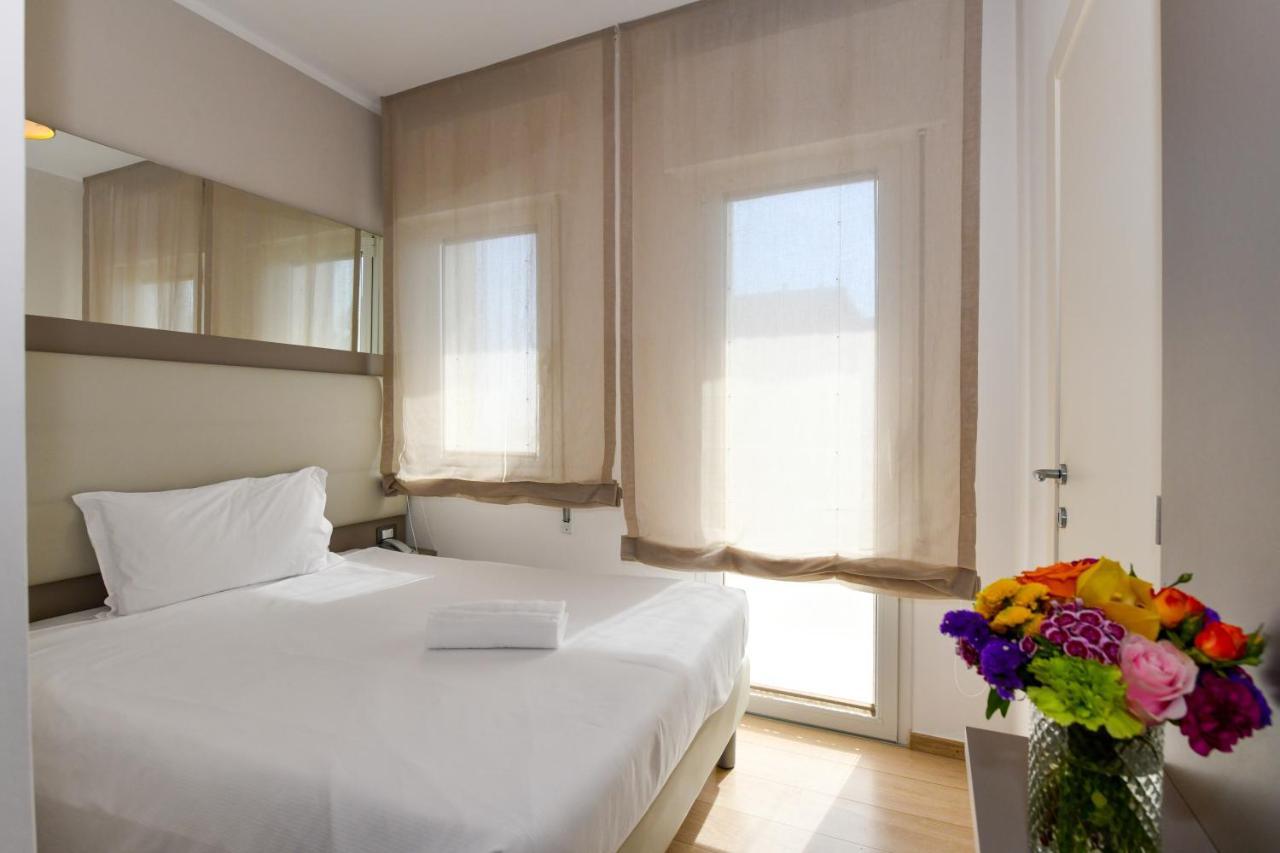 Hotel Delle Mimose Lido di Jesolo Exterior foto