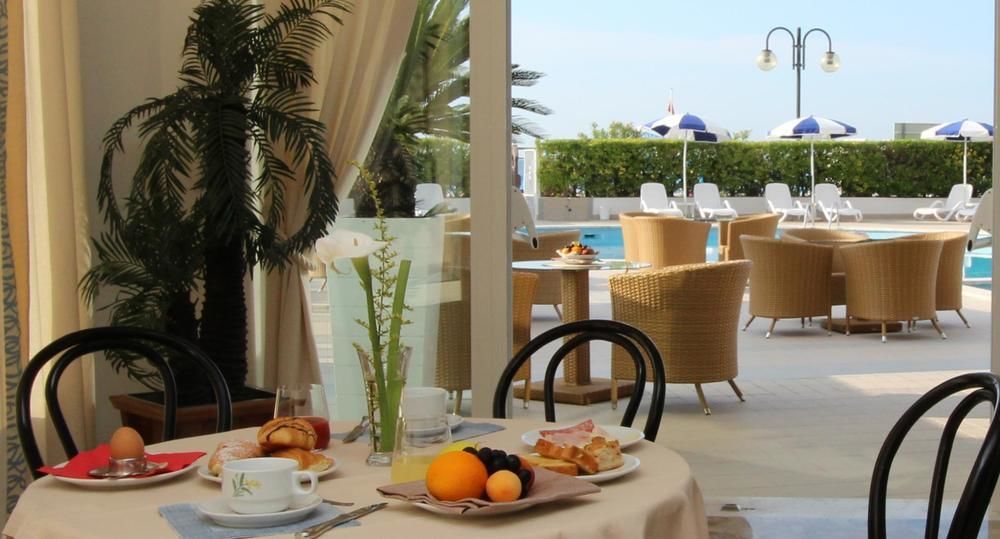 Hotel Delle Mimose Lido di Jesolo Exterior foto